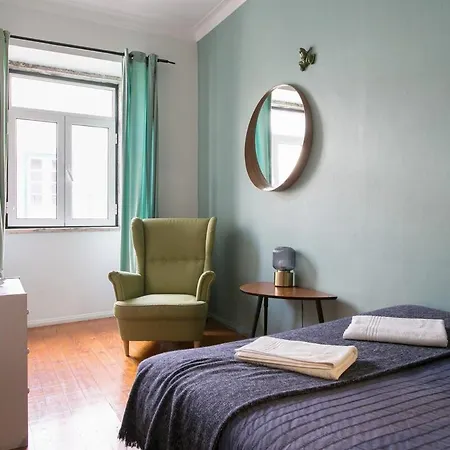 Apartamento Spacious & Bright 3 Bedroom Apt, Iconic Bica Area, Historical Center